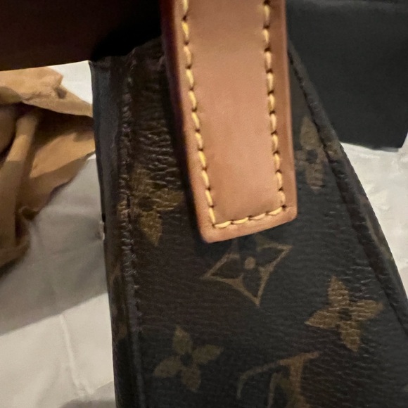Louis Vuitton authentic monogram loop bag - Picture 8 of 9